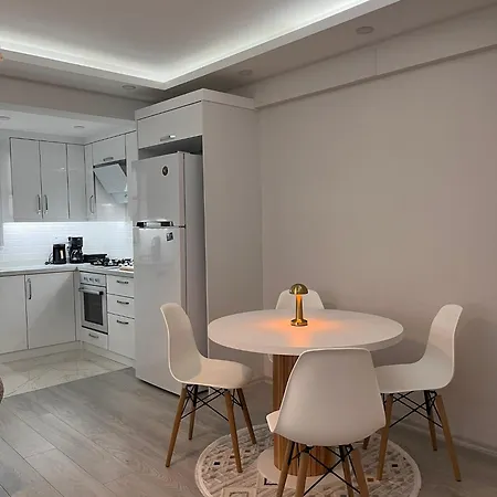 Cozy Atmosphere In The Heart Of Town Apartment Dalaman